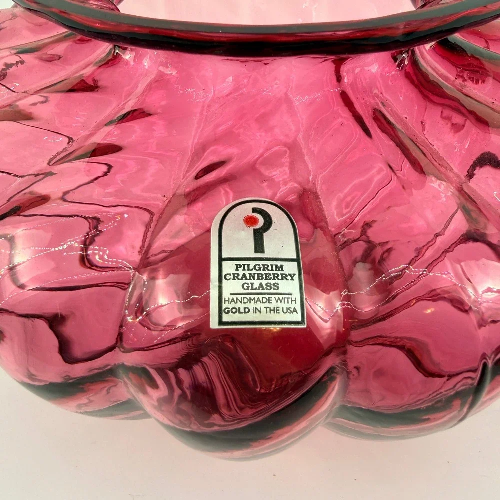 Pilgrim Cranberry Glass Hand Blown Ribbed Art Glass Vase Large Label USA